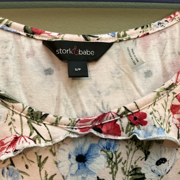 Stork & babe pink floral long tank with frilly top trim. - Picture 2 of 6